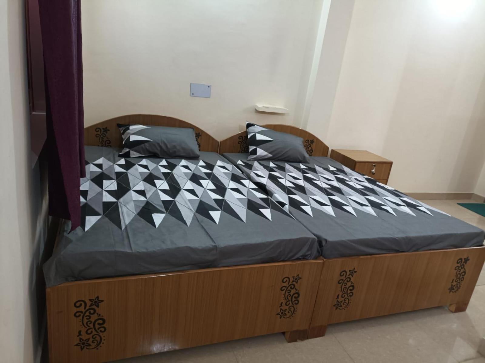 Anant Paying Guest House Ayodhya Zewnętrze zdjęcie
