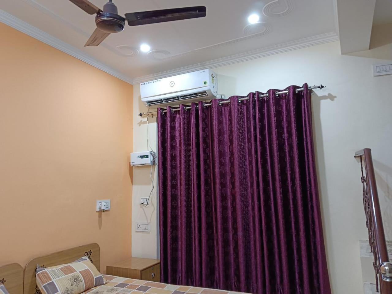 Anant Paying Guest House Ayodhya Zewnętrze zdjęcie